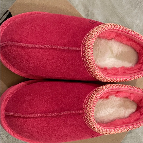 UGG Pink Glow Women's Tasman size 9 - Picture 2 of 10